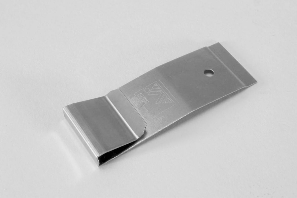 VMZINC Patte inox pour fixation des couvrejoints zinc naturel